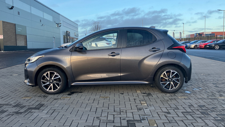 Toyota Yaris 1.5 Hybrid Design 5dr CVT Hybrid Hatchback